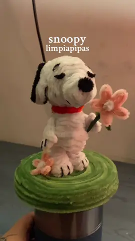 fue mi 2do intento de hacer algo con limpiapipas ok jdjd🥹  #chile #snoopy #limpiapipas #fyp 