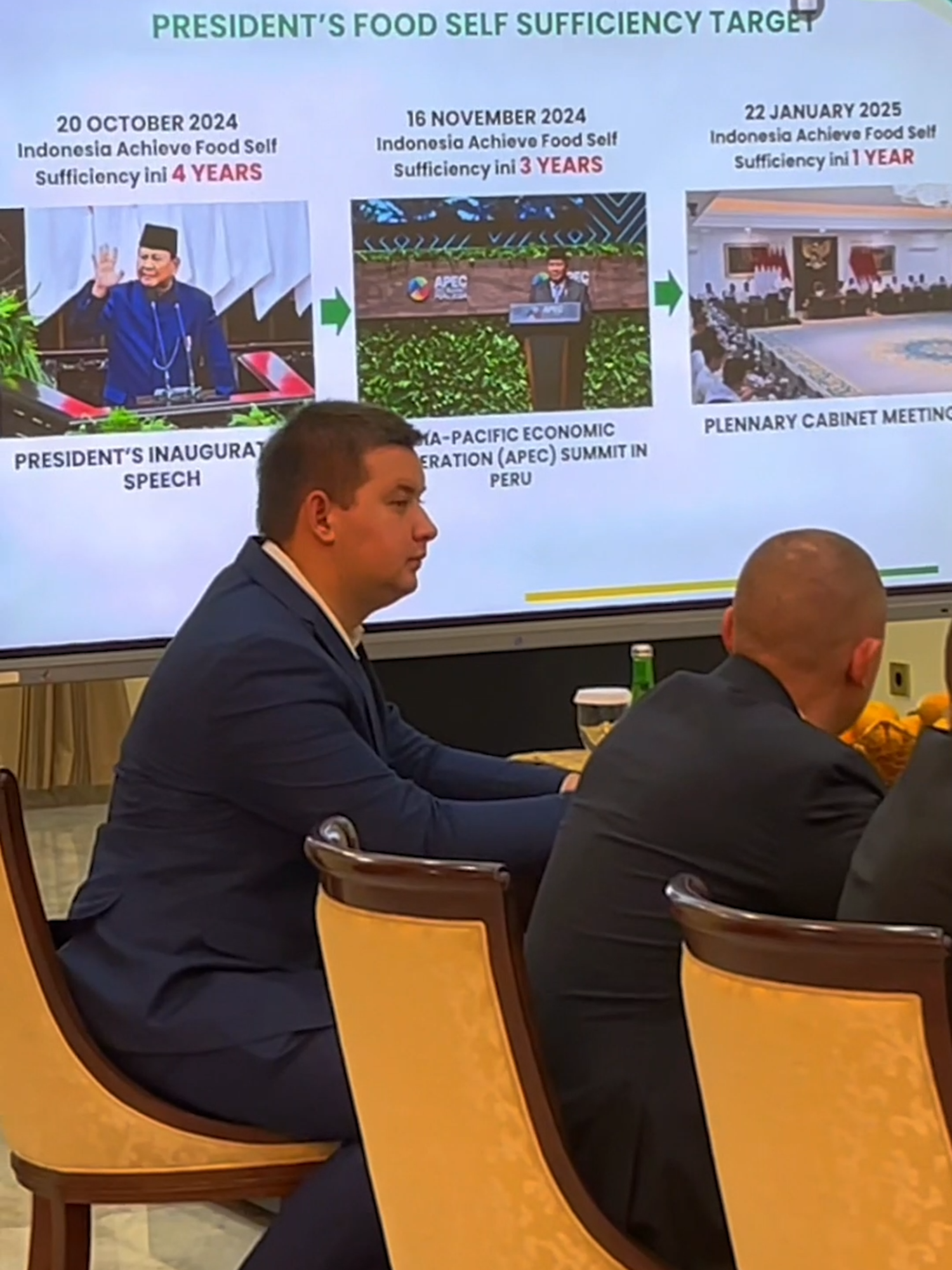 🇮🇩🔥 Breaking! Putra Presiden Belarusia datang ke Indonesia! Mentan Amran buka peluang besar kolaborasi pangan & industri hulu. Ini bisa jadi momentum besar buat ketahanan pangan dan hilirisasi pertanian Indonesia! 🌱🤝 #IndonesiaMaju kolaborasi pangan Indonesia Belarusia #Mentan Amran terbaru #kerja sama pertanian internasional #hilirisasi pertanian Indonesia #ketahanan pangan 2025 #update kebijakan pertanian Indonesia 👉 Mau update kebijakan & inovasi pertanian? Follow biar nggak ketinggalan! #fyp #viral #berita #info #indonesia #kementan #MentanAmran  #PertanianIndonesia #KetahananPangan #Hilirisasi #IndustriHulu  #KolaborasiPangan #KerjaSamaInternasional #IndonesiaBelarusia  #Pupuk #Susu #CPO #KomoditasIndonesia #PanganNasional  #update #trending #fypindonesia