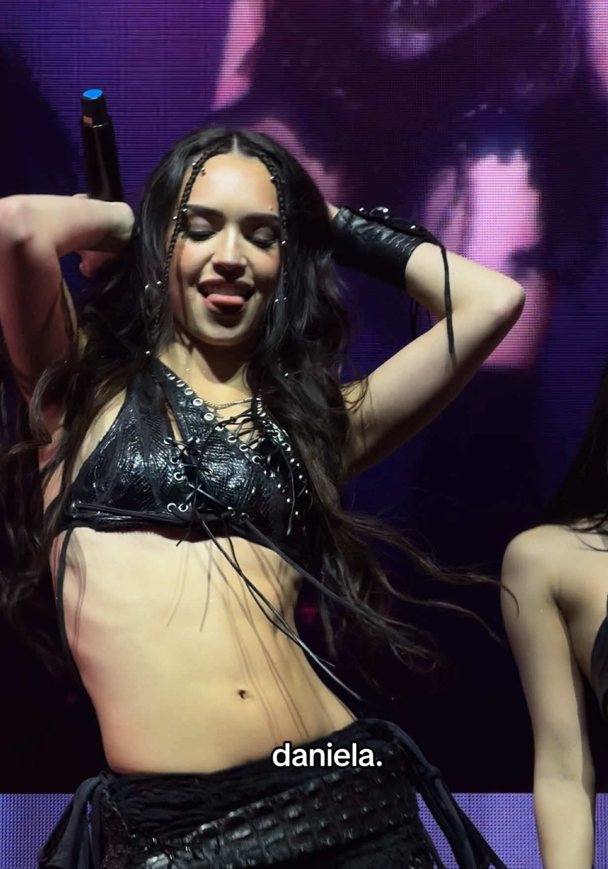 dani’s hips don’t lie #katseye #katseyetour #beautifulchaos #foryoupage #eyekons manon megan lara yoonchae sophia daniela katseye in boston katseye tour beautiful chaos eyekon @EYEKONS world official @KATSEYE @daniela avanzini 