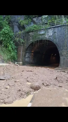 நுவரலியா  மாவட்டம் ரம்போடை 😔😔😭😭