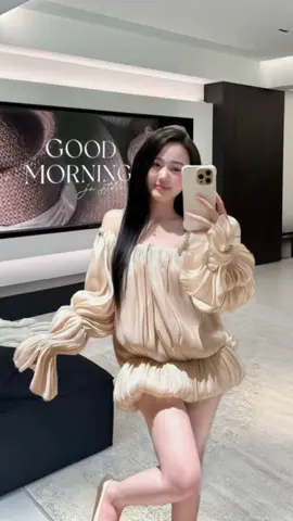 “Thật ra, người đẹp thì nhiều lắm, thích thật đấy. Nhưng chỉ cần một người, cho ta có cảm giác an toàn thôi là đủ.