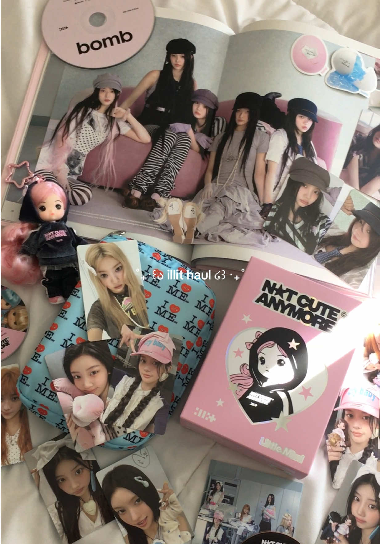 illit not cute anymore little mimi + ashley williams pouch + bomb pink ver. ₊˚⊹ᰔ #illit #notcuteanymore #gllit #albumunboxing 