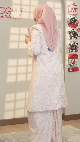 Kurung cotton bunga kecil mmg klasik bila dipakai #kurungmurah #kurungpahang #kurungbunga #kurungcotton #kurungcantik 