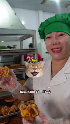 Kỹ năng sinh tồn trên biển: Làm sao để thoát khỏi ánh mắt trìu mến của những chú cá mập? #kynangsinhton #babysharkdoodoo #tiembanhlamthuy 