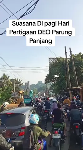 Suasana kalo pagi dipertigaan parung panjang #macet  #parungpanjang  #kondisimacetdiparungpanjang