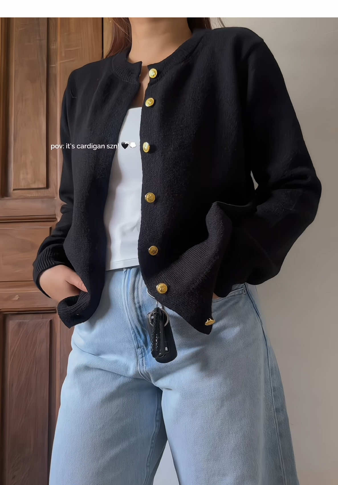 it’s cardigan szn! 🖤💫 #cardigan #cardiganforwomen #sweater #foryou #knittedcardigan 