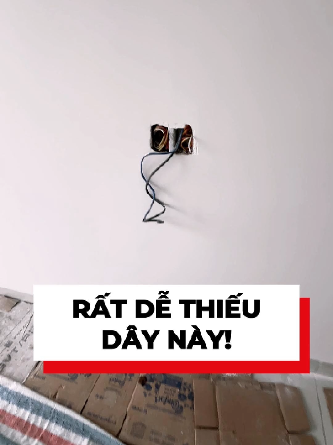 Mình đã từng bị thiếu dây này cấp cho máy tính làm việc nên khá bất tiện. Vậy nên khi các bạn làm nhà thì nhớ lưu ý đi hệ thống dây này kẻo quên!#trananhduc #kinhnghiemlamnha #yeunhadep