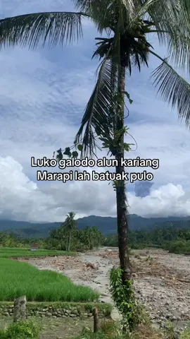 Pray for Sumatra barat 🥀 #sumaterabarat #prayforsumbar #fyp #bencanaalam #4u 