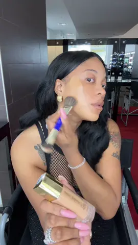 SHADE P127 Evanesce Soft Matte Liquid Foundation #fullcoverage #FullCoverageConcealer #foundation #hydrating #pimby 