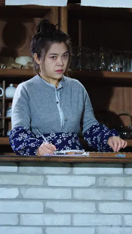 Say he’s too lazy to do anything, but his ability to get things done is so strong.#fyp #funny 