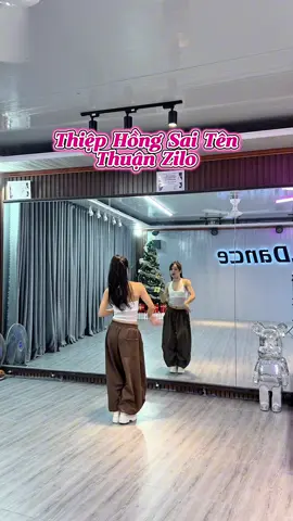 Cực phẩm của Thầy e ạ. Thiệp hồng sai tên. Dc: @Thuận Zilo 😂 #Lyndance #zumbalynnguyen 