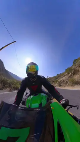 En esta en esta #fypシ゚viral #motoralic07 #zx10r #kawasaki #zx10r 