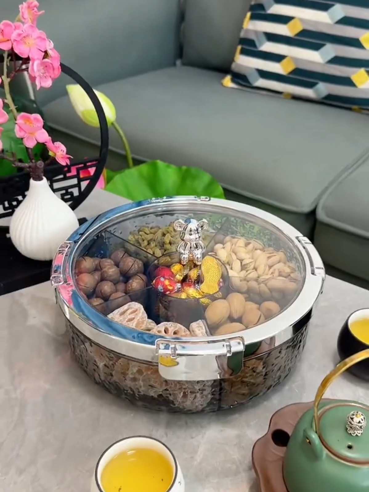 Hộp đựng mứt tết bánh kẹo tết 2026 #reviewdogiadung #giadungtienich #xh #dogiadung #hopmuttet 