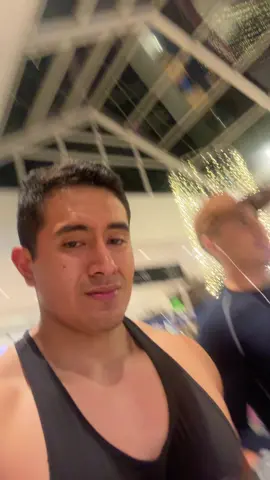 Distintas opiniones pero todo se respeta  #amistad #relacion @Alec Roman 