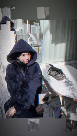 : nhung em chang the quen mot nguoi dan ong em yeu  rat nhieu  #jisoo #blackpink #capcut #capcutpioneer #pioneertemplate 