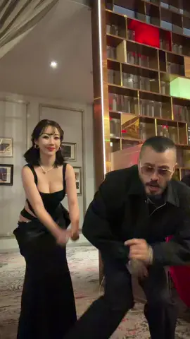 หนุ่มแนนสายแดนซ์ อย่าลืมมาดูข้างบ้าน 4ธันวาคมนี้ค่า@Vit Af #ข้างบ้าน 