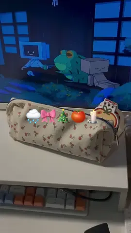 กระเป๋าน่ารักๆ ราคาน่ารัก 🫶🏻🎀🌧️🕯️ #กระเป๋าแต่งหน้า #กระเป๋าดินสอ #กระเป๋าน่ารัก #กระเป๋าใส่เหรียญ #กระเป๋าใส่เครื่องสําอาง 