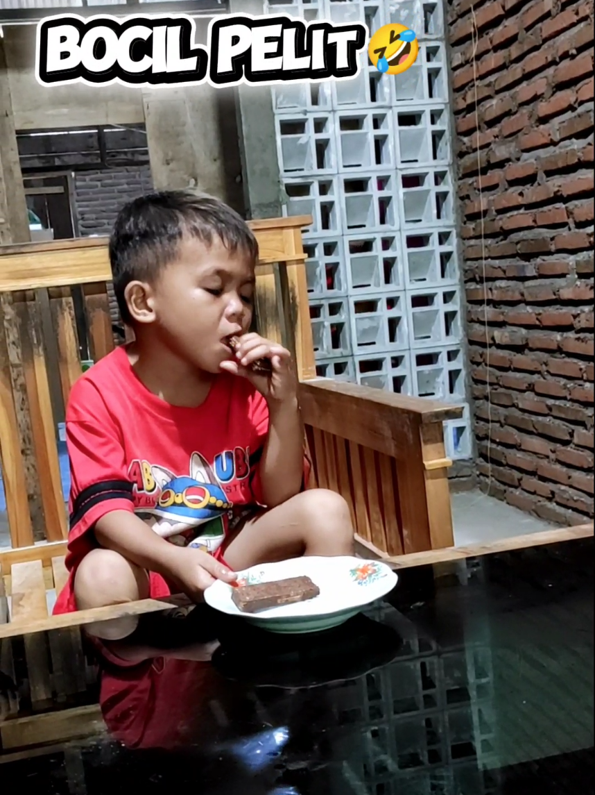 bocil pelit😁😁 #fyp #sonecil #funny 