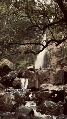 Lebih baik di pukul dr pd di lemprkan kata² yg menyakitkan! #fyp 