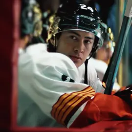 i knew that door had a lock on it #heatedrivalry #shanehollander #ilyarozanov 