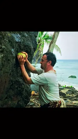 Man got trapped in island.. p#usacelebrities #usanews #usamovies #usa #usatiktok 