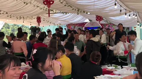 gái chiềng hoa quẩy hơi khét #xuhuongtiktok #damcuoi 