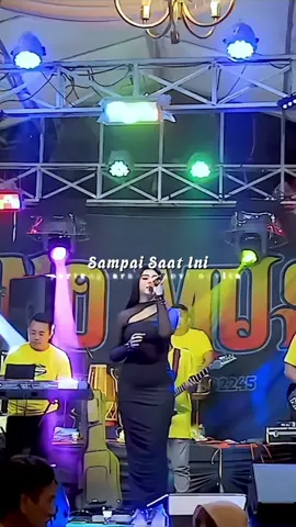 PERTENGKARAN - NOVINOVITA - NINO MUSIC   Sampai saat ini aku tak mengerti apakah salahku coba katakan..       #liriklagu #pertengkaran #novinovita #dangdutkoplo #overlay 