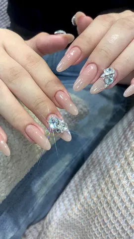 Ta nói có ce nào mê đ.á như em hônggg #nail #dinhdaben #videoviral 