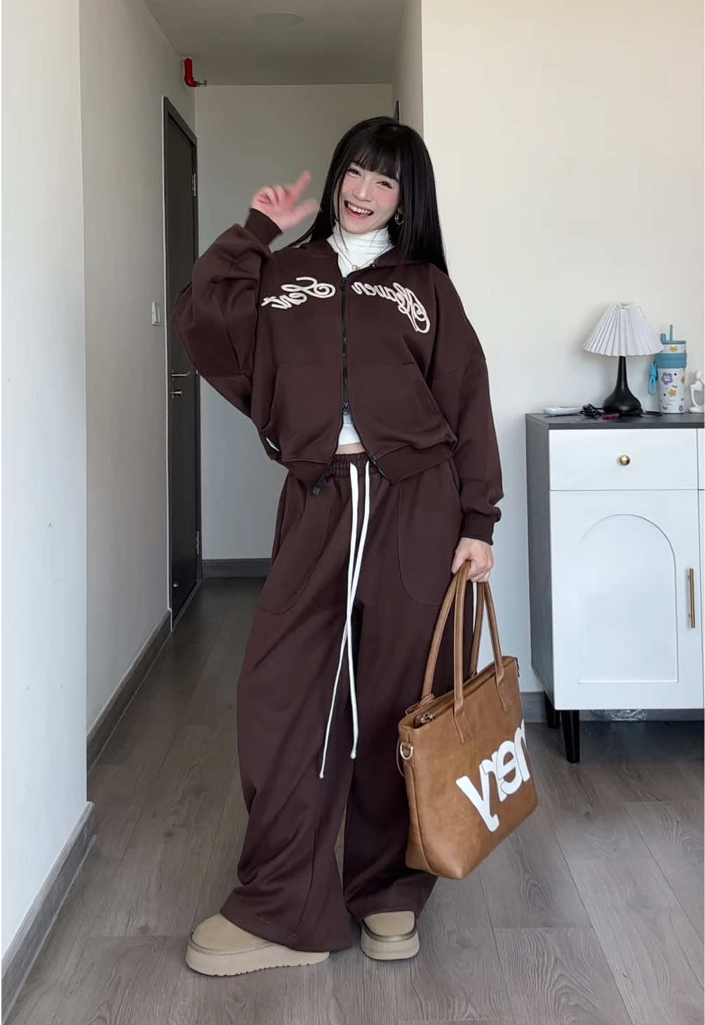 Pov: tui khi nghe tin sắp tới Hà Nội có hôm nhiệt độ xuống 10 11 độ kiểuuu #OOTD #viral #2chijbell @HEAVEN SENT STUDIO 