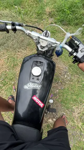 kurang sakk crittt🤏🏻 @Kar #bleyer135 #rxkingspekblayer #rxkingindonesia #teampedot135cc #twostroke 