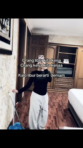 Ini serius kita sibuk kerja terus ga ada adegan healingnya😫 #art #babu #perumahan #kerjakeras #beranda 