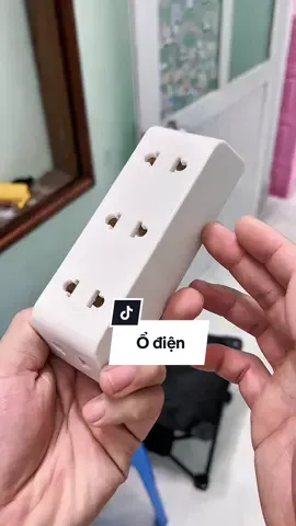 Chiếc ổ điện chia 5 lỗ tiện lợi. #odien #odiendanang #ochiadienthongminh 