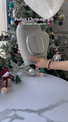 A glove designed for real therapy!!the best Christmas gift 🎁 🫶#massager #giftidea #soothing #arthritisrelief #blackfriday 