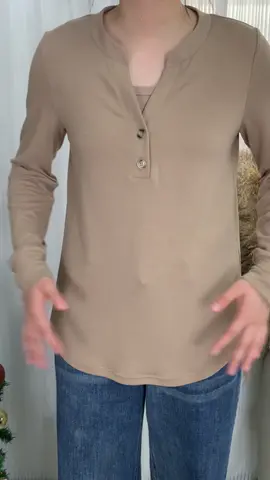 It’s absolutely a must-have staple for your fall/winter wardrobe #anrabess #longsleeveshirt #affordablefashion #tiktokmademebuyit #winterfashion 