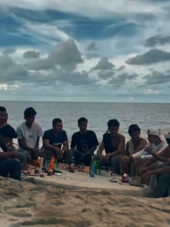 the beginning of a great story...🫂#pantai #friend #trend #fyp #fyppppppppppppppppppppppp 