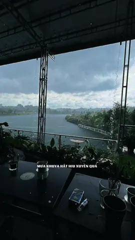 #CapCut  lại ngồi nhớ chuyện xưa. 