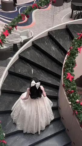 Tưởng đâu xách váy về nhà chồng-)) #xh #vayxinh 