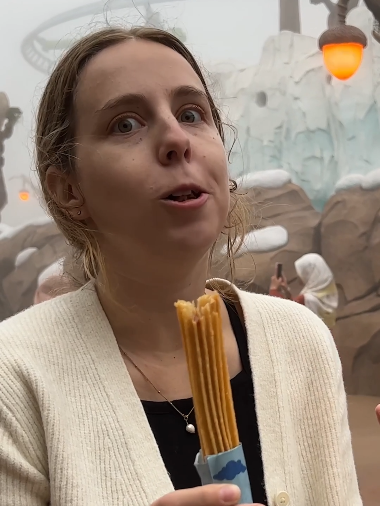 Are these the BEST theme park churros ever?! 🤤🔥 Fresh, warm, crunchy, doughy, and that salted caramel? Unreal!! 😳🇲🇾 Where have you tried the BEST churros? 😋👇 #traveltok #genting #gentinghighlands #gentinghighland #pahang #traveltiktok #themepark #themeparktok #malaysia #malaysiatok #kualalumpur #gentingskyworlds #malaysian #fypシ #travelbucketlist #malaysiatravel #themeparktiktok #churros #Foodie #churroslovers