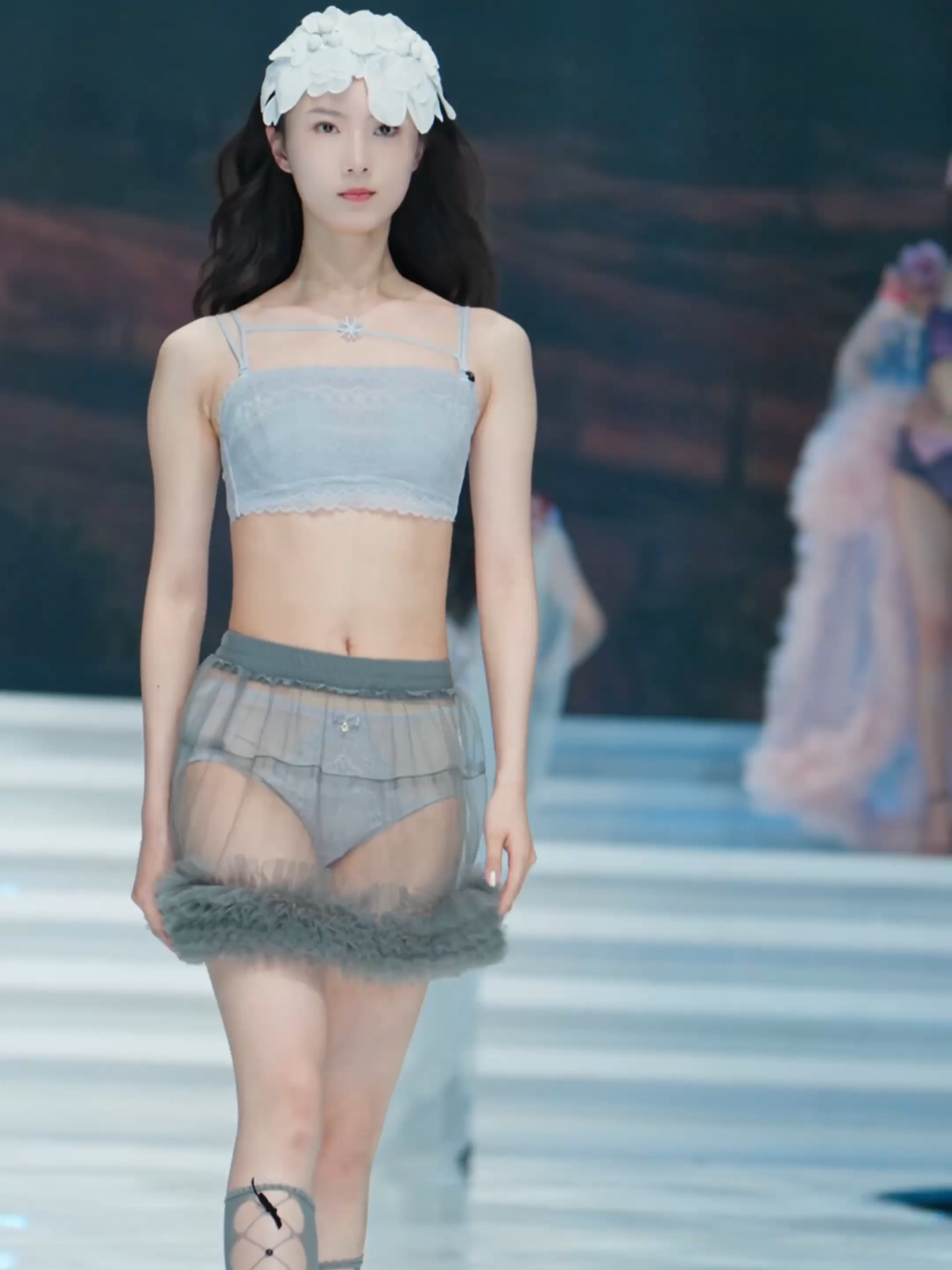 559#4K #catwalkmodel #beautifulgirl #models #Runway #fashion #modelswalk #underwear #走秀 #runwaymodels #内衣 #란제리 #下着ショ #ランジェリーショー