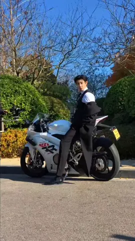 dih yang lagi sibuk syuting with Lan Lan🫵😆😆 #maxiaoyu #actor #drama #video #fyp 