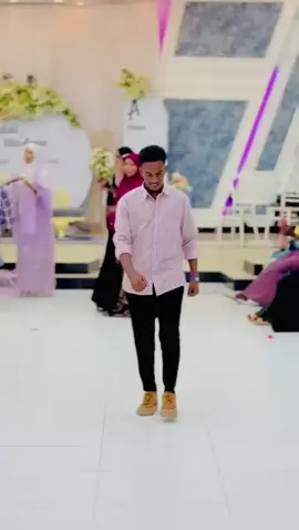 yaa soo jeydo anigu kuu hanwey niyioo hadaan ku manaan habeyn hayyyyeee#vral #Hgdir #foryou #vbntiktok #vbnti @suldanka☆    mudug☆ @Bishaaro Kunciil🦁🦅🥷 @Kiing. Khadar. 🇬🇧🇨🇭🇨🇦 @farxaan Nashqadeye @Shankaroon A.B.C🔥 @@Aarka.Mudug🦁🫡🦁🦁 @miss jooga dheer🥷👌 