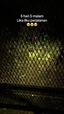 Sama sama menahan LAPAR sama sama tidur di mobil , kenangan yg tak terlupakan dan tidak ingin di ulang bersama penumpang  @Putra Pelangi Perkasa BL 7549 AA