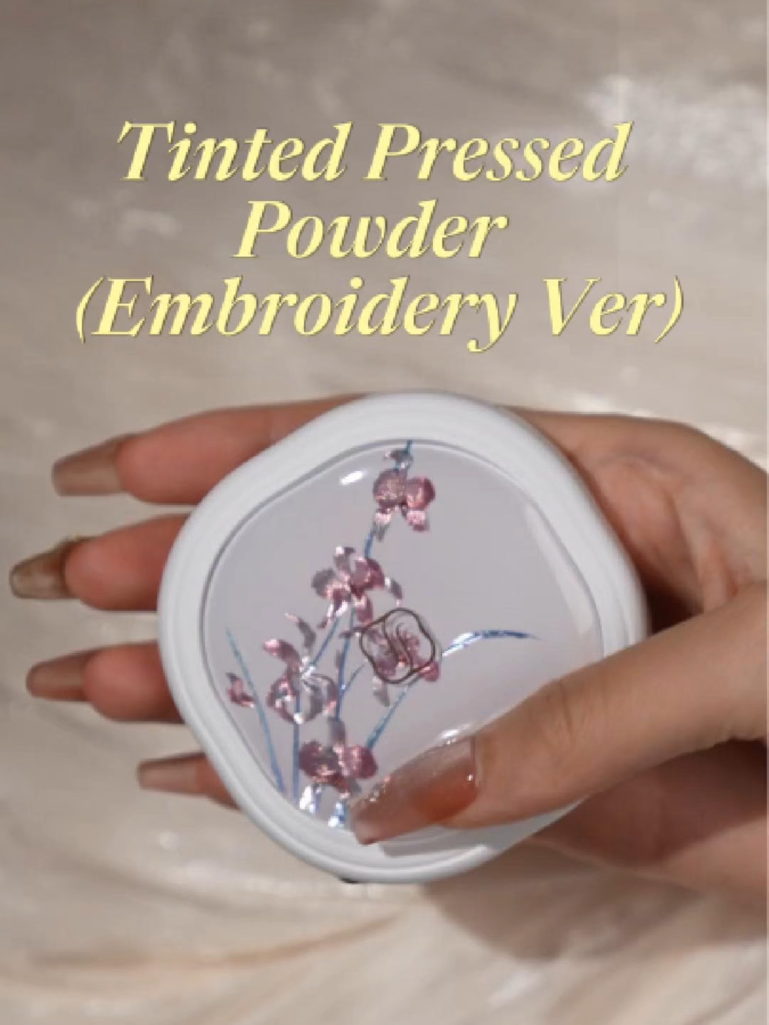 A silky, featherlight veil that keeps shine away, melts seamlessly into the skin, softens every pore like a gentle glow, and brings a touch of botanical care inspired by the ancient Jade Skin Powder tradition 🌸.  #florasis #florasisbeauty #florasismakeup #cbeauty #suembroidery #musthavemakeup