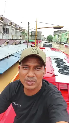 Cerita saya; berjuang melewati Banjir Kuala Simpang #banjiraceh2025 #banjiracehtamiang #banjiraceh #kualasimpang #busharapanindah 