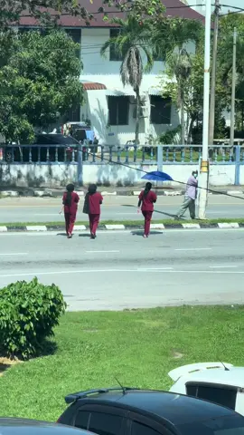 Terima kasih gadis gadis Estika Medispa kuu 🥺🩷 . Saya doakan semoga pakcik ni di permudahkan segalanya urusan 😭🙏🏻 @Estika Medispa  #estikamedispa #estika 