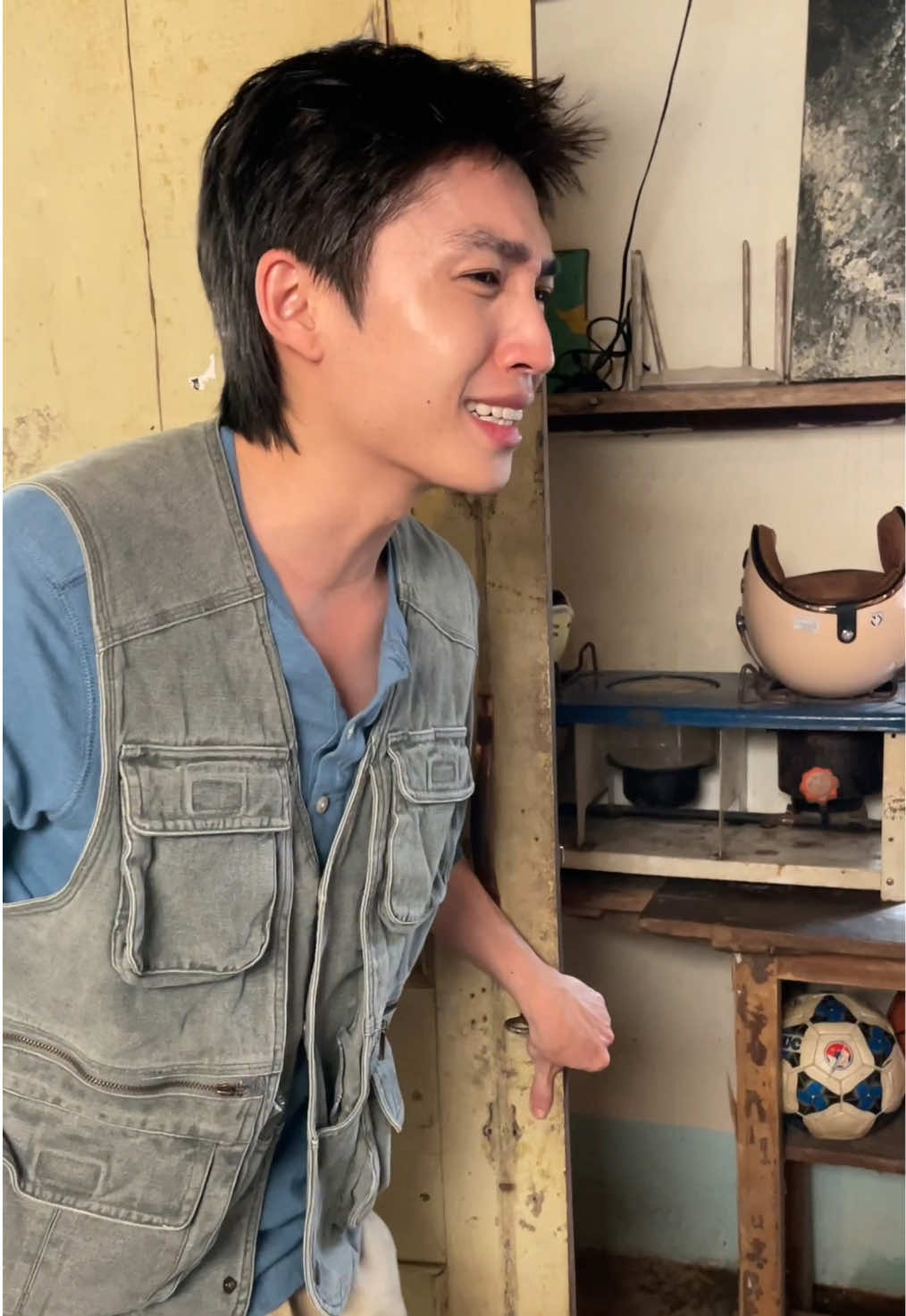 Uống siro ăn ngon nên quay MV 2 tiếng đòi ăn 1 lần #codynamvo #kimentertainment 