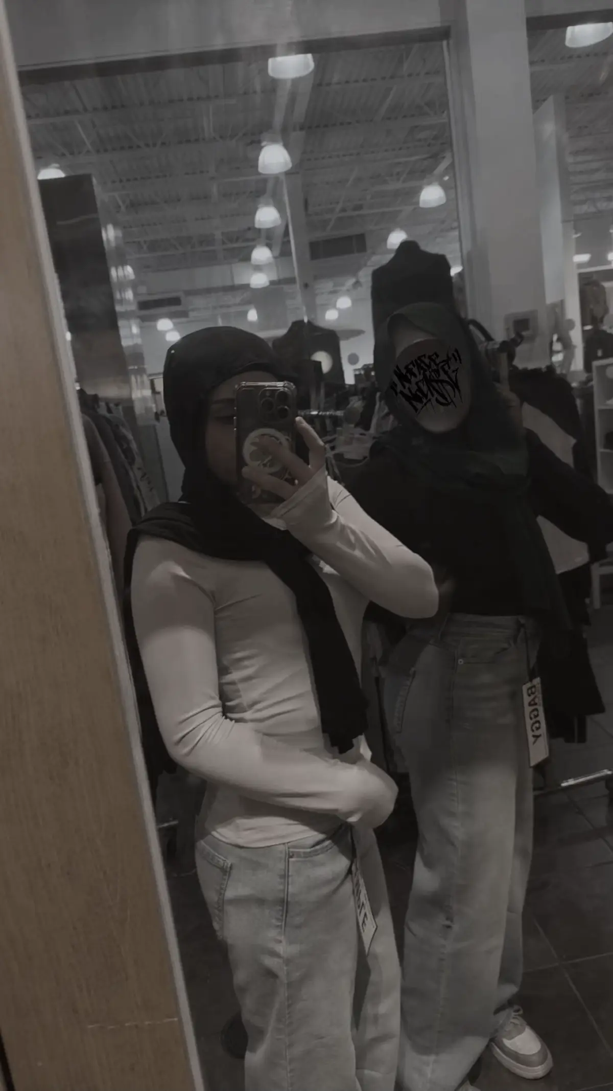 #o #M #👯‍♀️ 