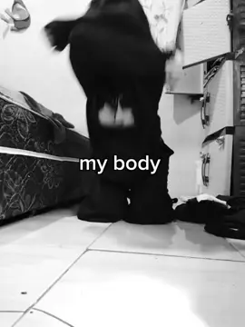 ulat bulu😭#4u #robloxyukk #woman #workoutmotivation #workouthome 