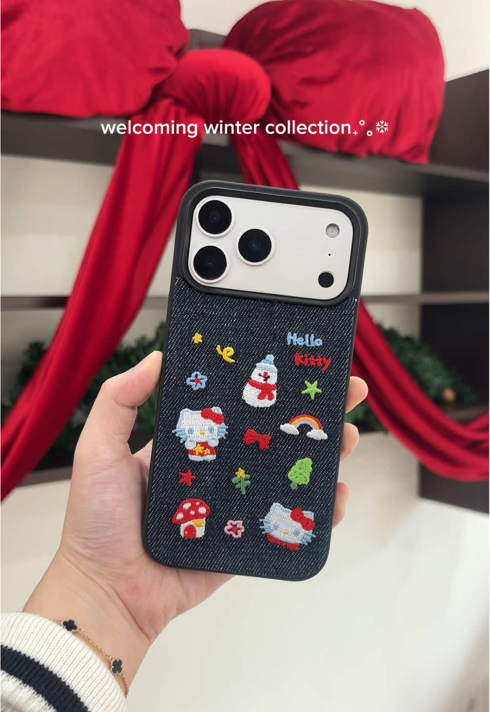 welcoming winter szn ₊˚｡⋆❆⋆｡˚₊ #wodecase #iphonecase #winter #hellokitty #denim 