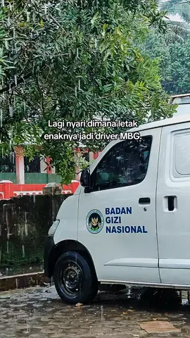 kerja dibagian apa aja sama, gada yang enak ya, jadi jangan bilang lagi jadi driver mbg itu enak 🙏😎 #mbg #sppg #badangizinasional #fypage #omprengfamily 